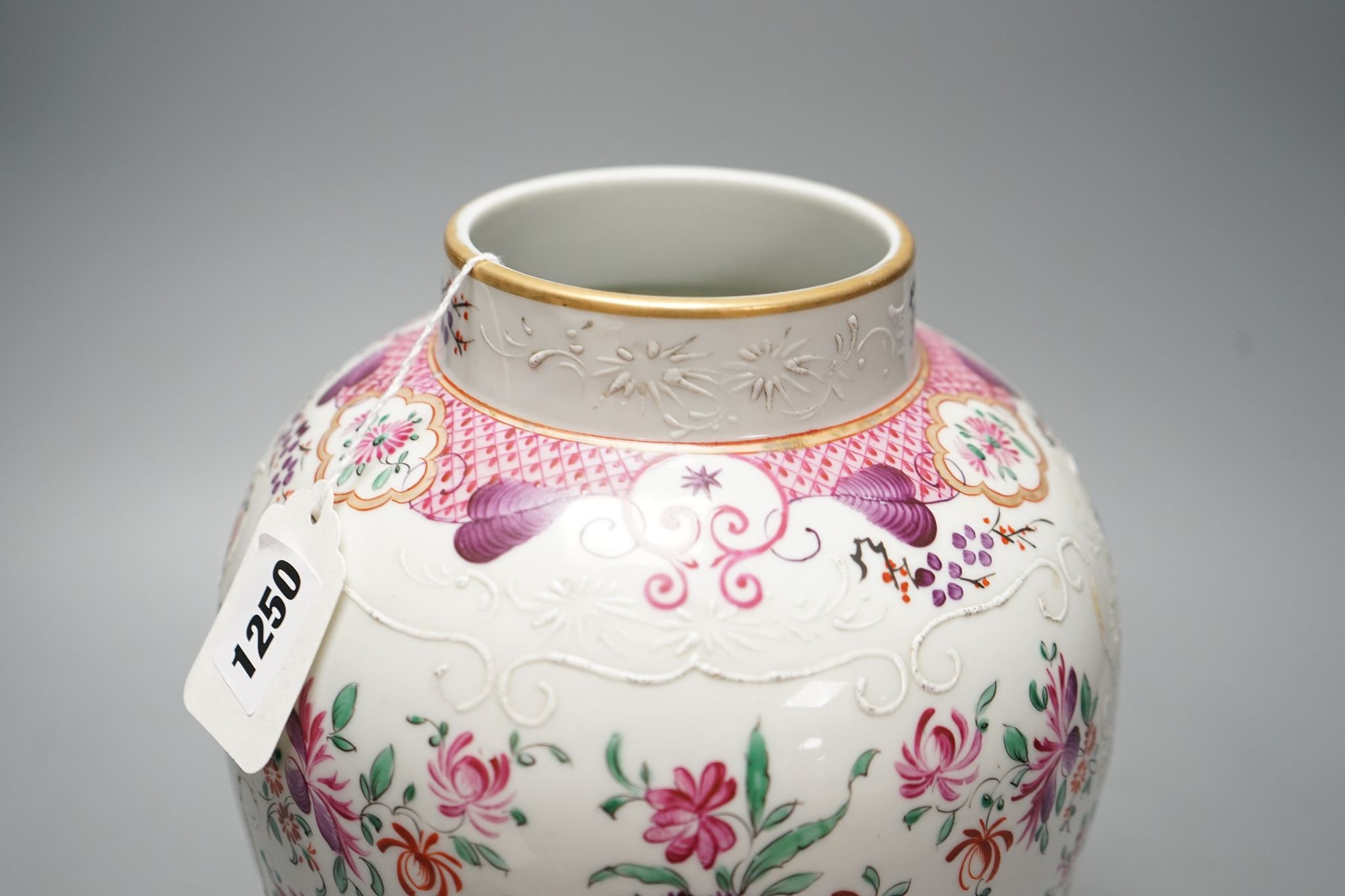 A 19th century Samson ovoid jar and cover 29cm
